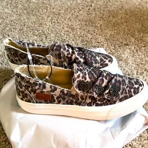 Blowfish WOMENS Sneakers SHOES ANIMAL PRINT 6 NEW